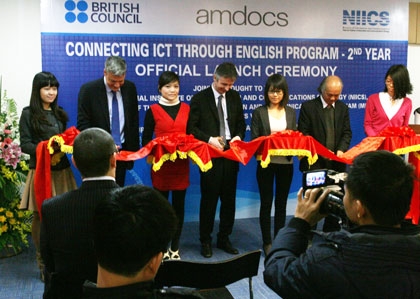 amdocs provides english language lessons for vietnamese employees