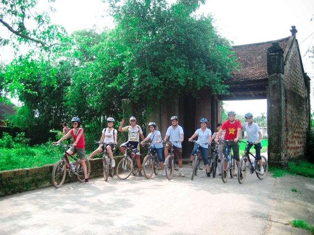 Luxury Travel has launched two day experiential trip to Moon Garden Home-stay and Duong Lam Ancient Village.