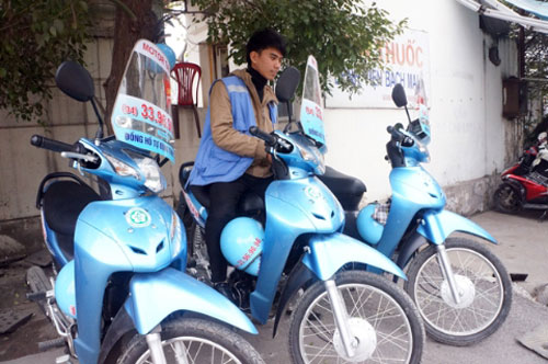 professional motorbike taxi service in hanoi