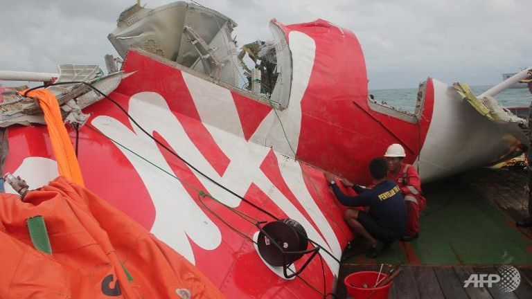 qz8501 plane likely stalled after steep climb minister