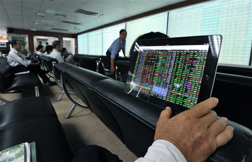 shares extend losses this morning