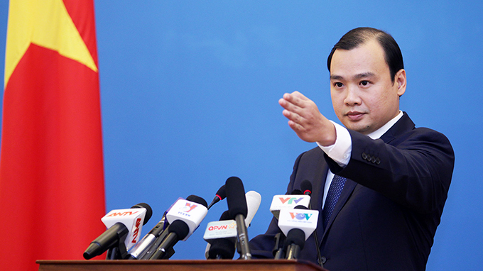 vn demands china stop flights to fiery cross reef