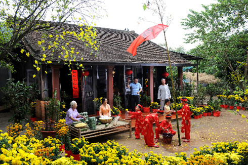4 ways to celebrate TET holidays in Hanoi