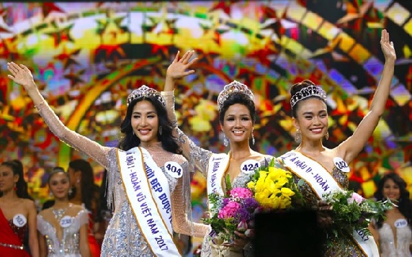 central highlands beauty crowned miss universe viet nam