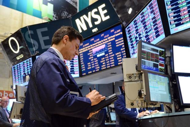 dow sp 500 end at records following strong earnings