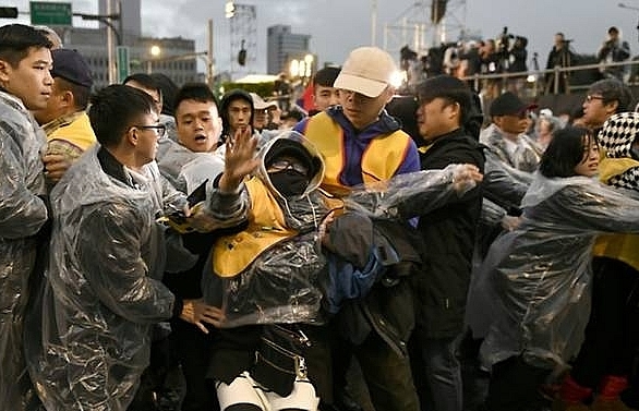 taiwan new year tax protesters cite french yellow vest success