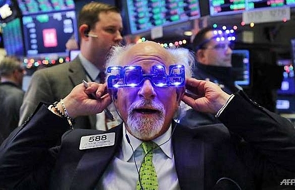Wall Street stocks end their worst year since 2008