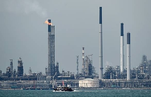 Shell fined S$400,000 for Pulau Bukom fire that injured 6 workers