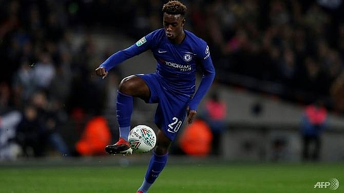 bayern eager to complete signing of chelsea teenager hudson odoi