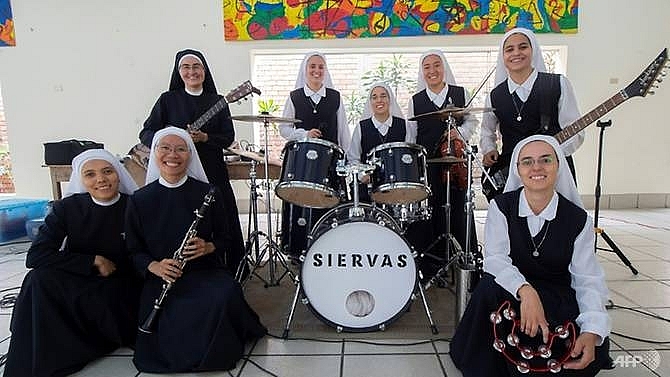 rock and roll nuns to perform for pope in panama