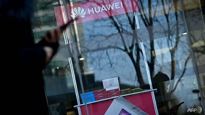 oxford says no to additional huawei funding