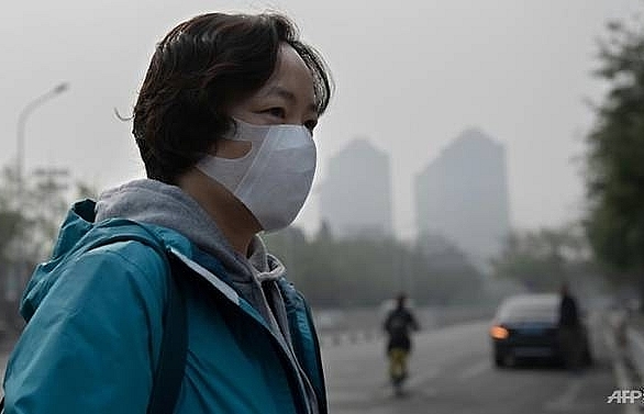 In China, unhappiness tracks poor air quality