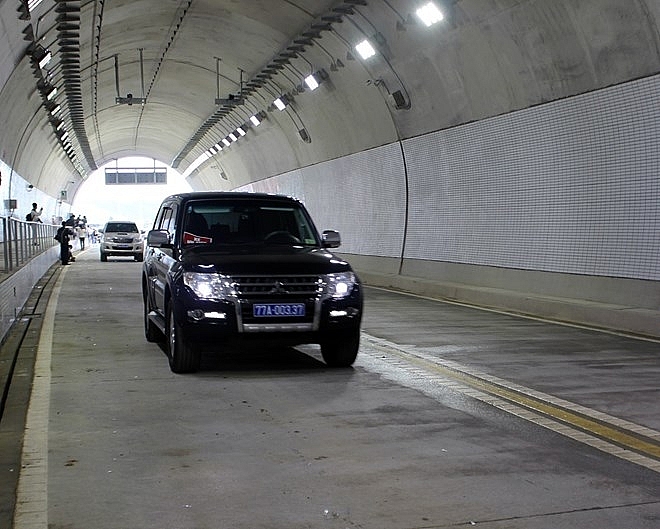 cu mong tunnel opened to traffic