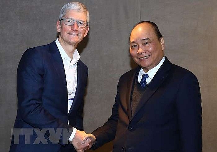 pm supports apples plan to build database center in vietnam