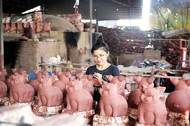 piggy banks popular in year of the pig