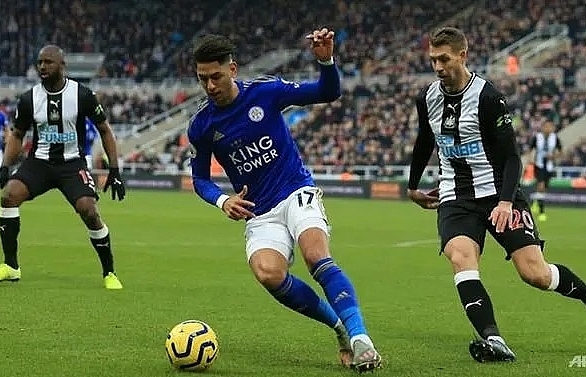 Perez haunts Newcastle as Leicester cruise