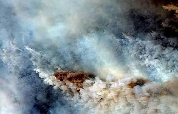 Australian bushfire cloud visible in Chile and Argentina
