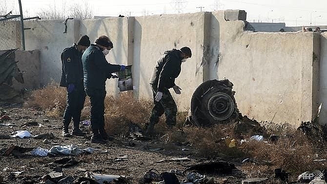 iran finds black boxes from crashed plane aviation authority