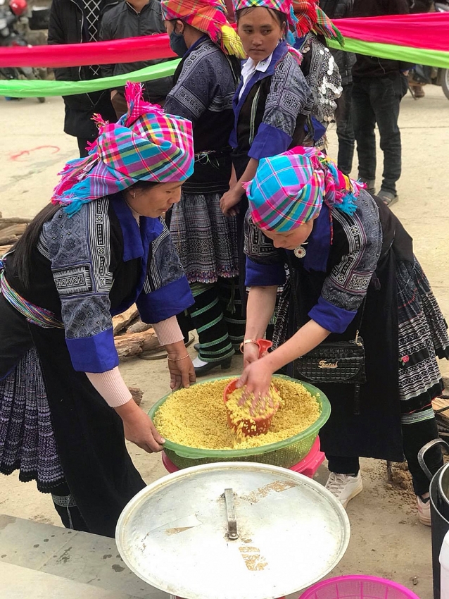 mu cang chai banh day pounding festival about to open