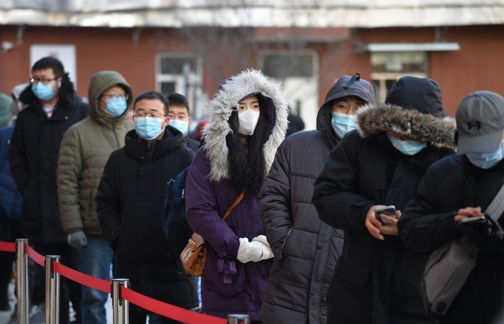 china moves to stamp out virus outbreak in city of 11 million