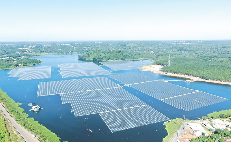 1527 p8 abb supporting regions biggest floating solar complex