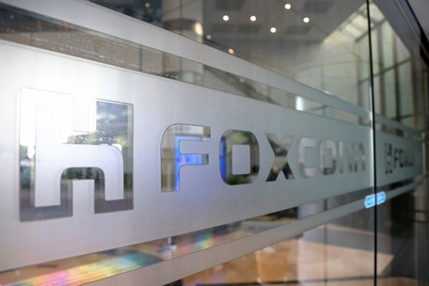 foxconn invests in 270 million usd laptop plant in bac giang
