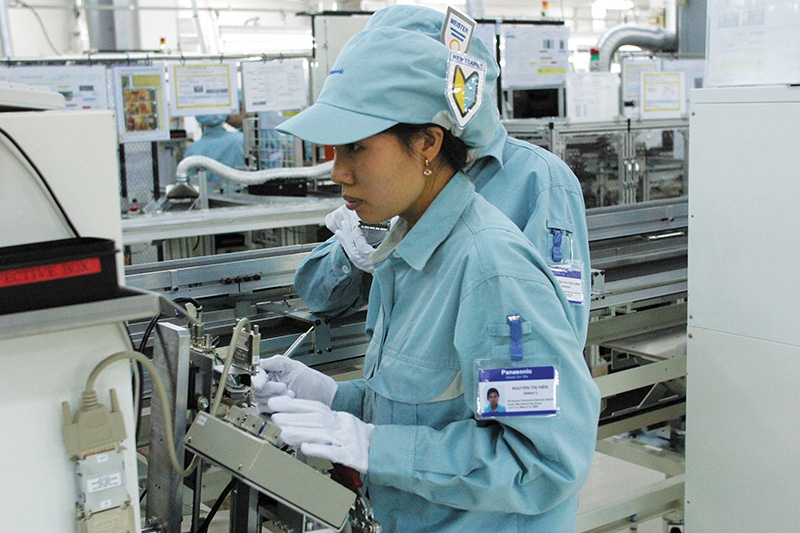 1528 p9 vietnam well placed to snap up laptop supply chain shifts