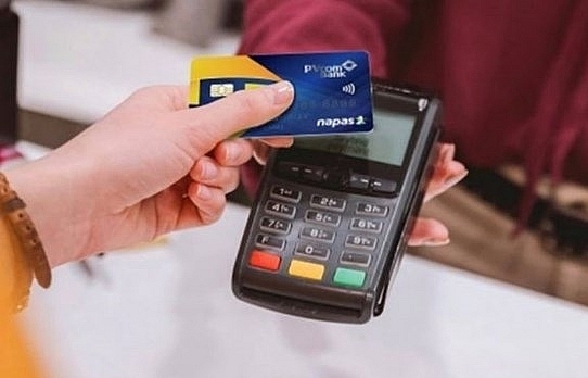 Banks launch domestic credit chip cards