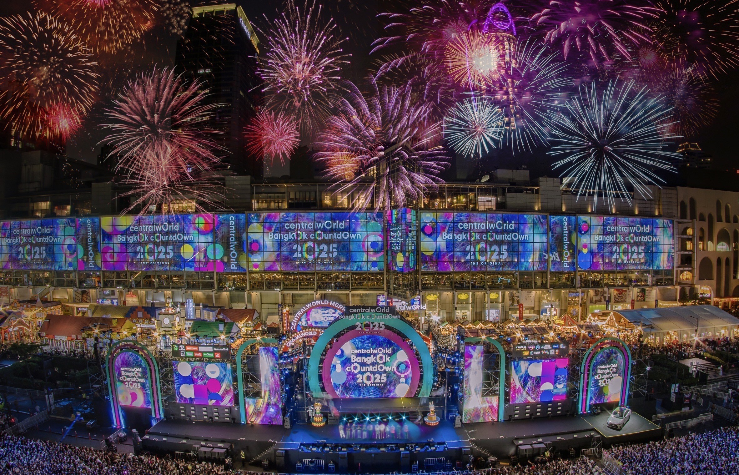 Thailand Rings in 2025 at CentralwOrld - The Times Square of Asia - with a Dazzling Fireworks Spectacle