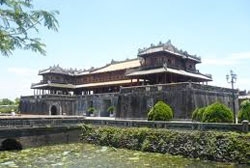 hue palace gets royal restoration treatment