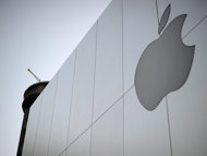 Apple is testing a tablet computer with a smaller screen than the hot-selling iPad, The Wall Street Journal reported.