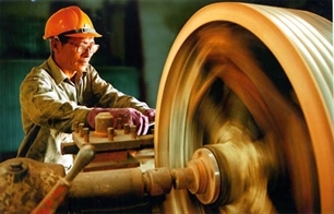 japan vietnam cooperate in mechanical outsourcing