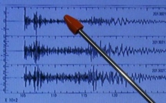 quakes shake philippines new zealand