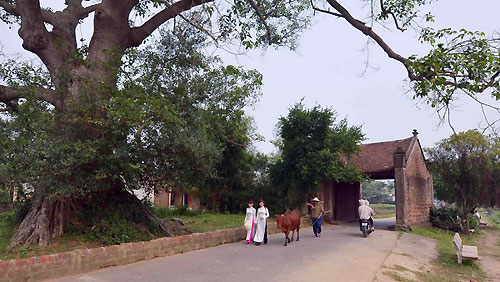 unesco honors duong lam ancient village