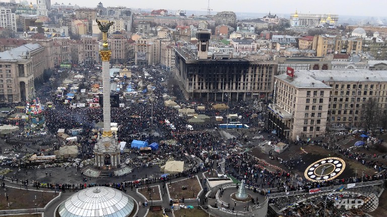 ukraine ushers in new era as president flees