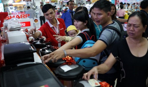 Vietnam’s Nguyen Kim electronics chain to sell more products after Thai deal