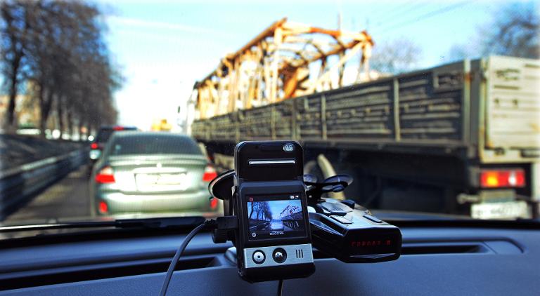 dashcams catching everything from scammers to disasters