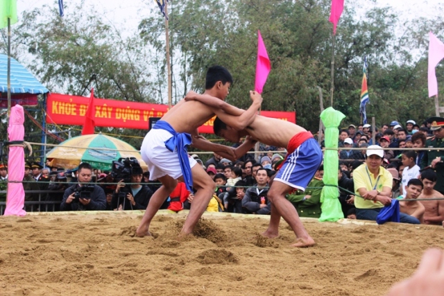 annual wrestling festival opens in sinh village