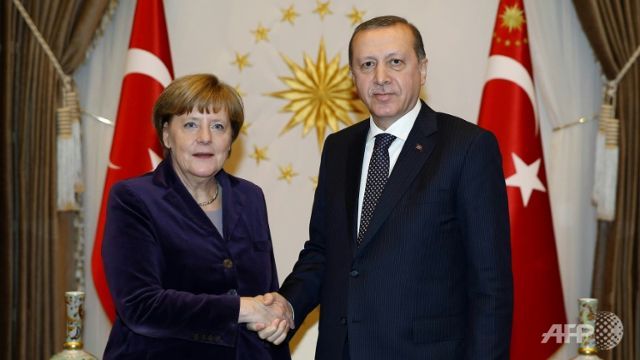 merkel in turkey to salvage battered alliance