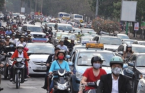 city neighbours make plans for traffic safety during tet