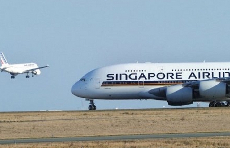 Bomb hoax delays Singapore Airlines flight from Taipei