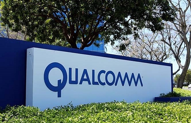 Qualcomm rejects Broadcom hostile bid, opens door to talks