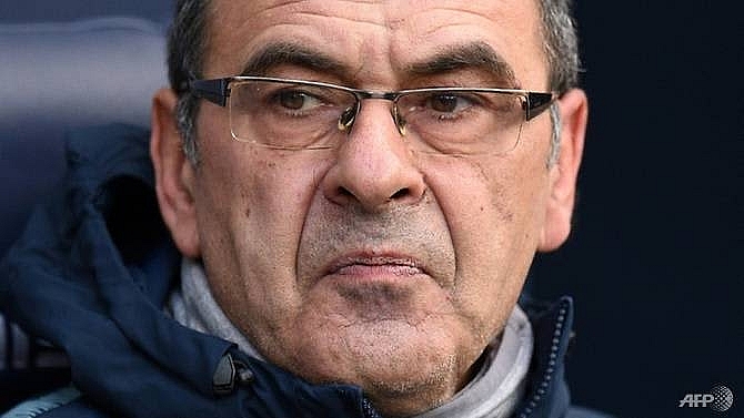 chelsea boss sarri baffled by 6 0 humbling at man city