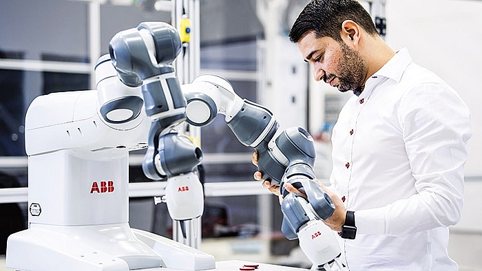 robotics conquers 40 manufacturing