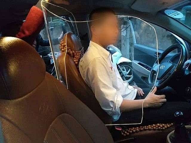 taxi drivers take safety into their own hands
