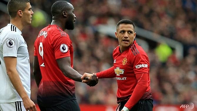 injuries open way for sanchez and lukaku to shine for united