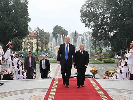 top vietnamese leader welcomes us president