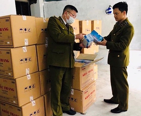 chinese man found illegally storing large number of face masks