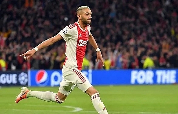 Ajax's Ziyech to join Chelsea in 40m-euro deal