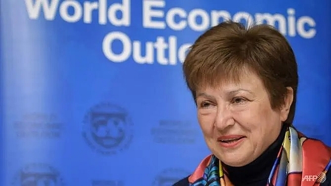 imf warns coronavirus hitting a fragile global economy